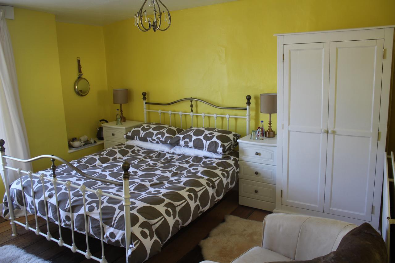 The Olde House Bed & Breakfast Дънстър Екстериор снимка