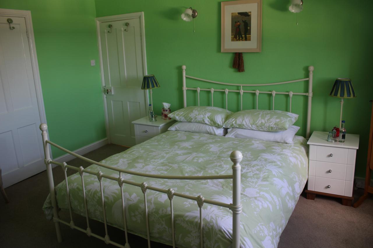 The Olde House Bed & Breakfast Дънстър Екстериор снимка